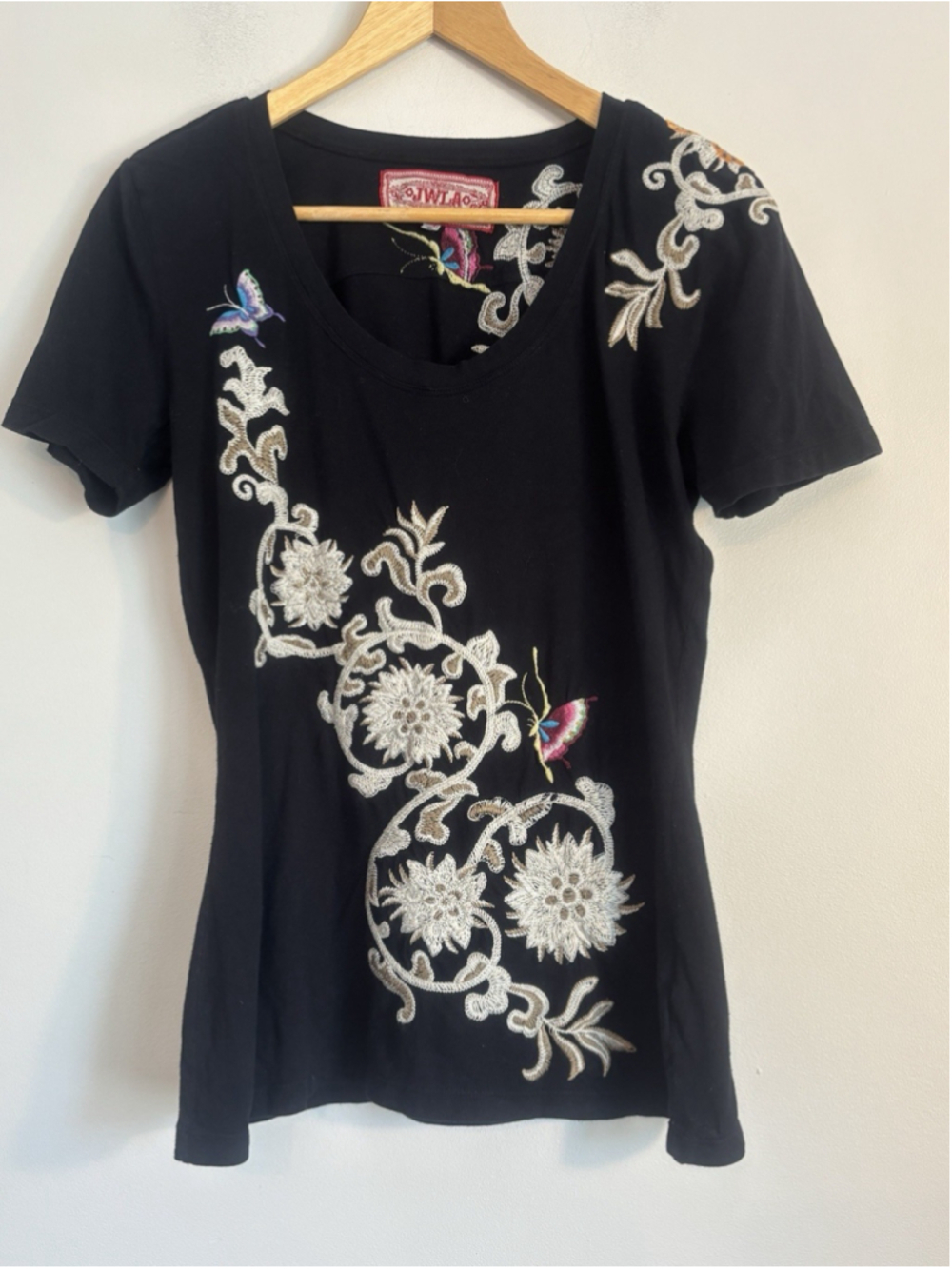 Johnny Was JWLA Embroidered Floral Black T-Shirt Size Small Bohemian Western